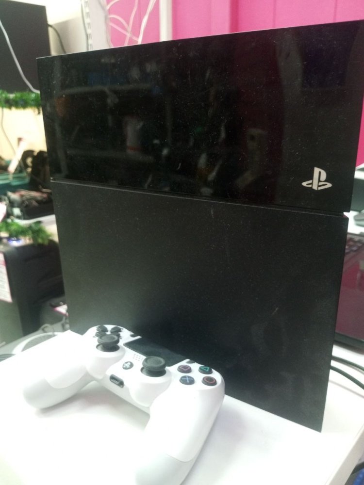 Игровая приставка Sony PlayStation 4 fat 500гб