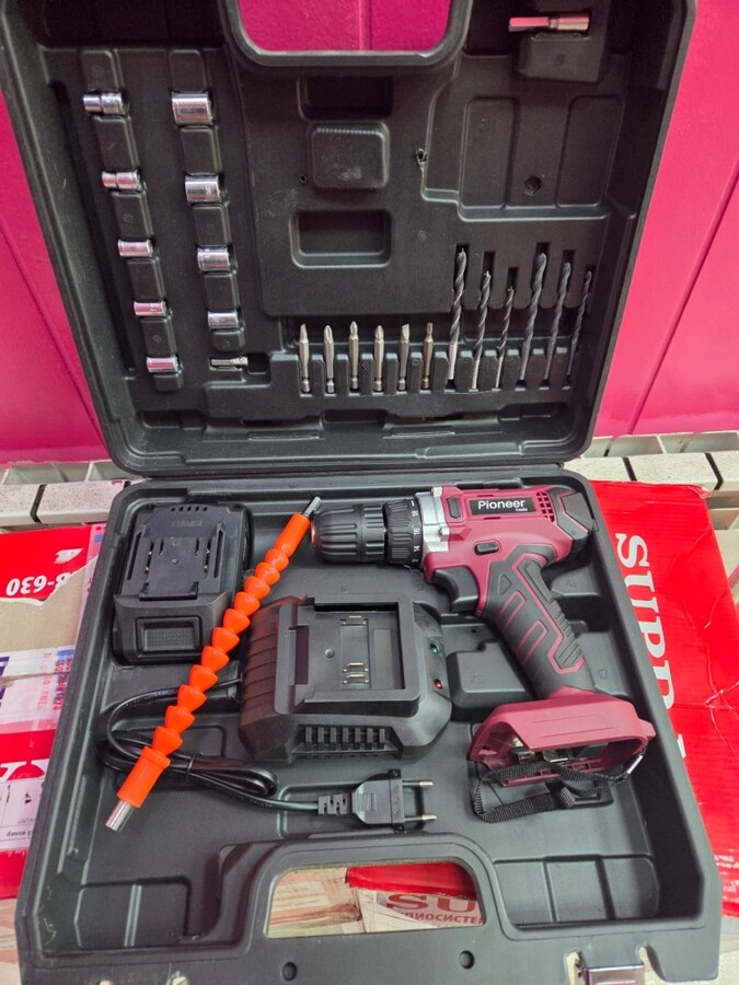 Шуруповерт Pioneer