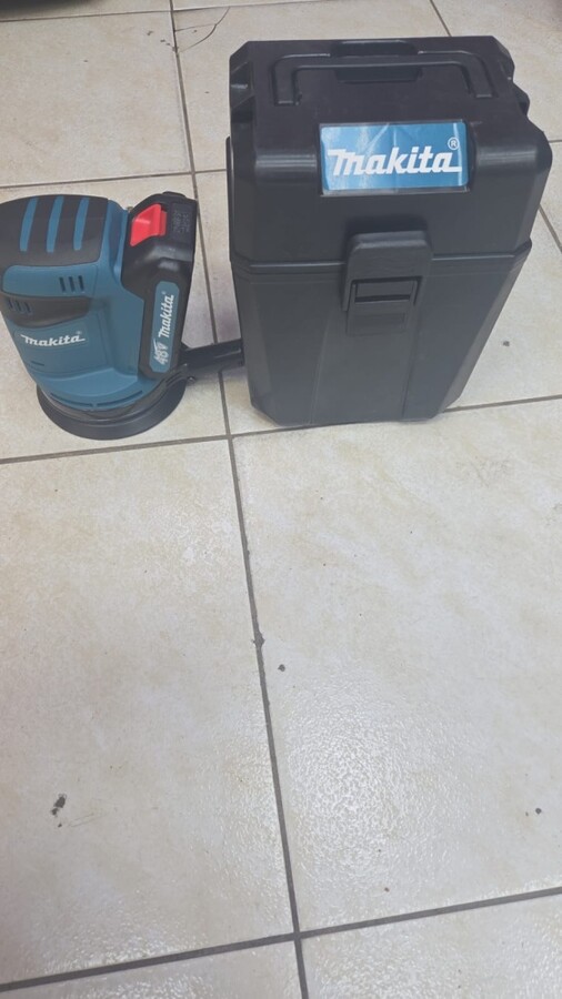 Шлифмашина Makitta
