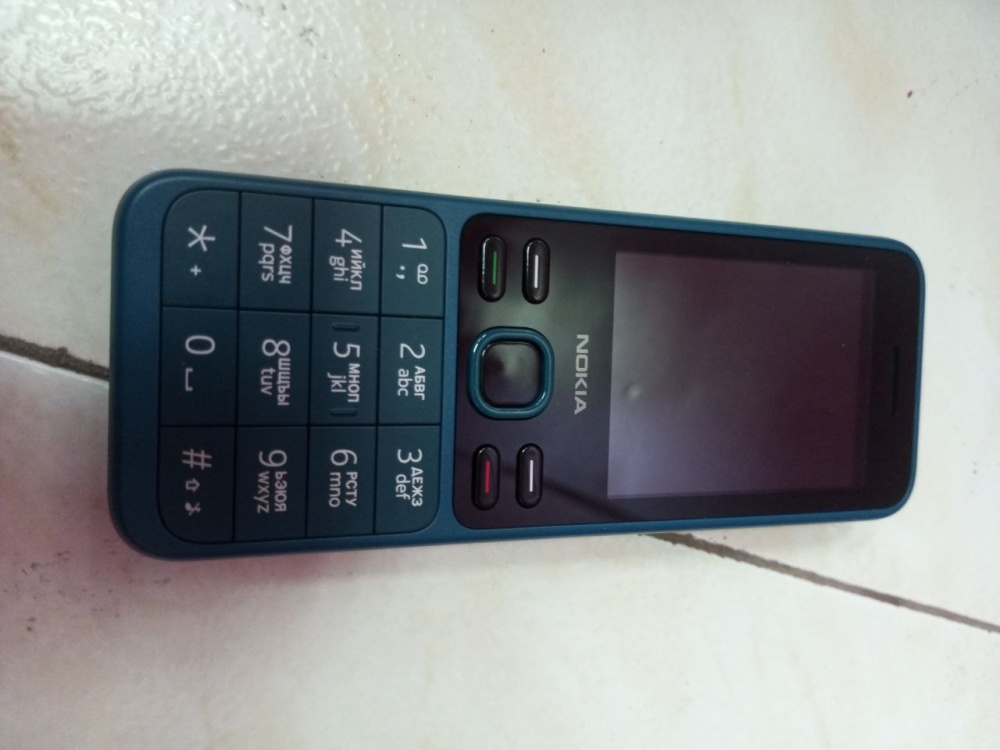 Мобильный телефон Nokia 1235