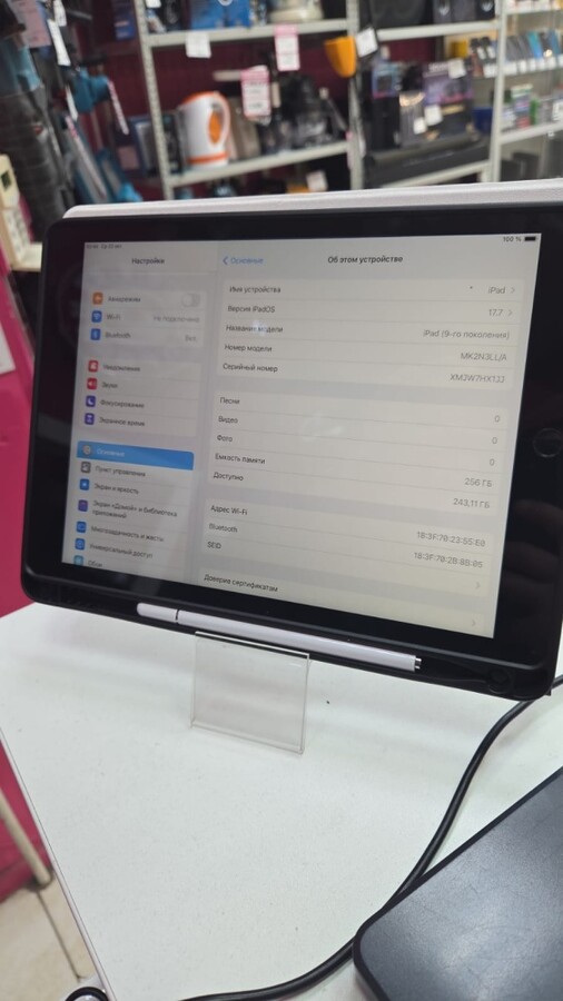 Планшет Apple iPad Air A2602